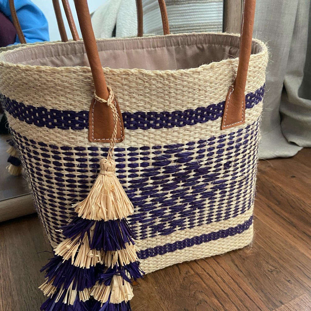 Woven beach bag